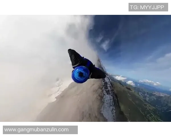 极限运动的魅力:深入成都极限运动队的灵活性与激情探秘 极限运动的魅力:深入成都极限运动队的灵活性与激情探秘