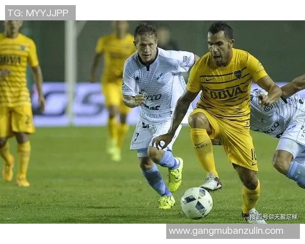 圣塔菲联与河床的激烈对决揭示阿根廷足球的魅力与竞争力 圣塔菲联与河床的激烈对决揭示阿根廷足球的魅力与竞争力