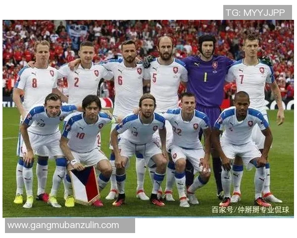 捷克与斯洛伐克足球对决分析及赛前预测精彩呈现 捷克与斯洛伐克足球对决分析及赛前预测精彩呈现